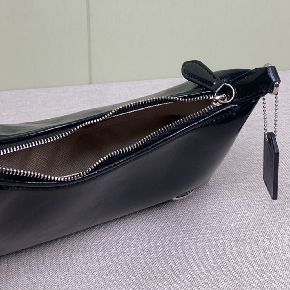 Coach bag in black - Picture 3 of 9